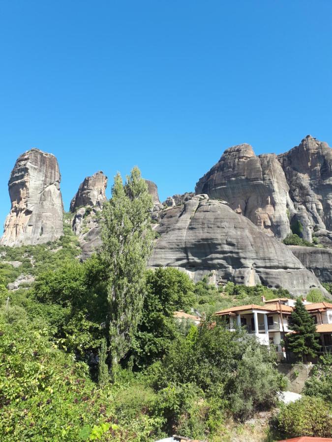 칼람파카 The House Under The Rocks Of Meteora 2 아파트 외부 사진